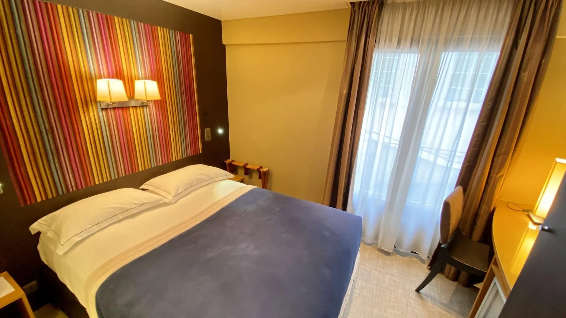 Du Vieux Saule 3* Paris